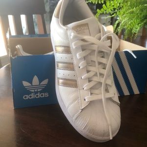 Adidas Superstar